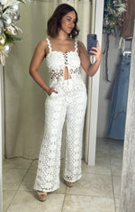 Off White Eyelet Set