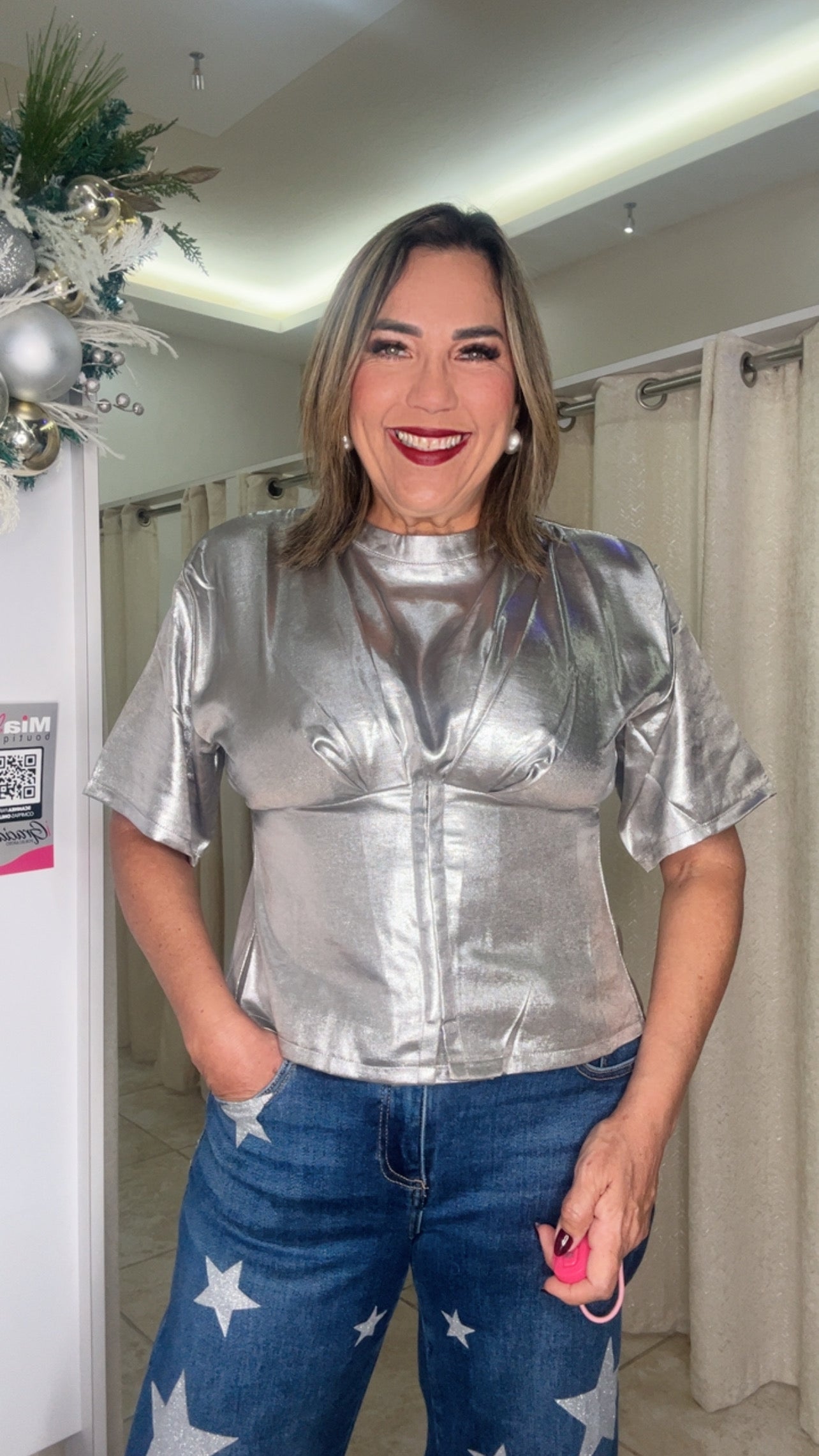 Round Neck Short Sleeve Detail Top