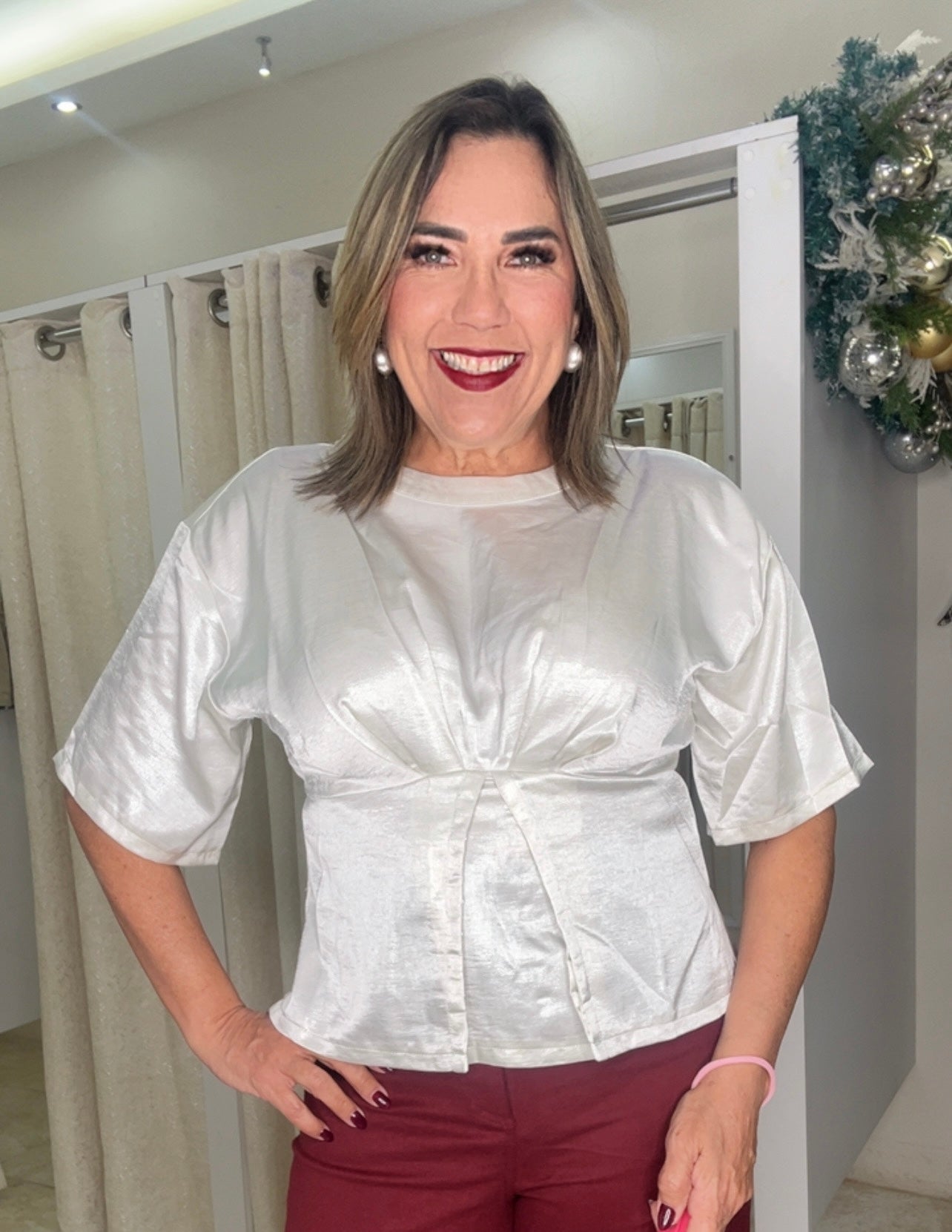 Round Neck Short Sleeve Detail Top