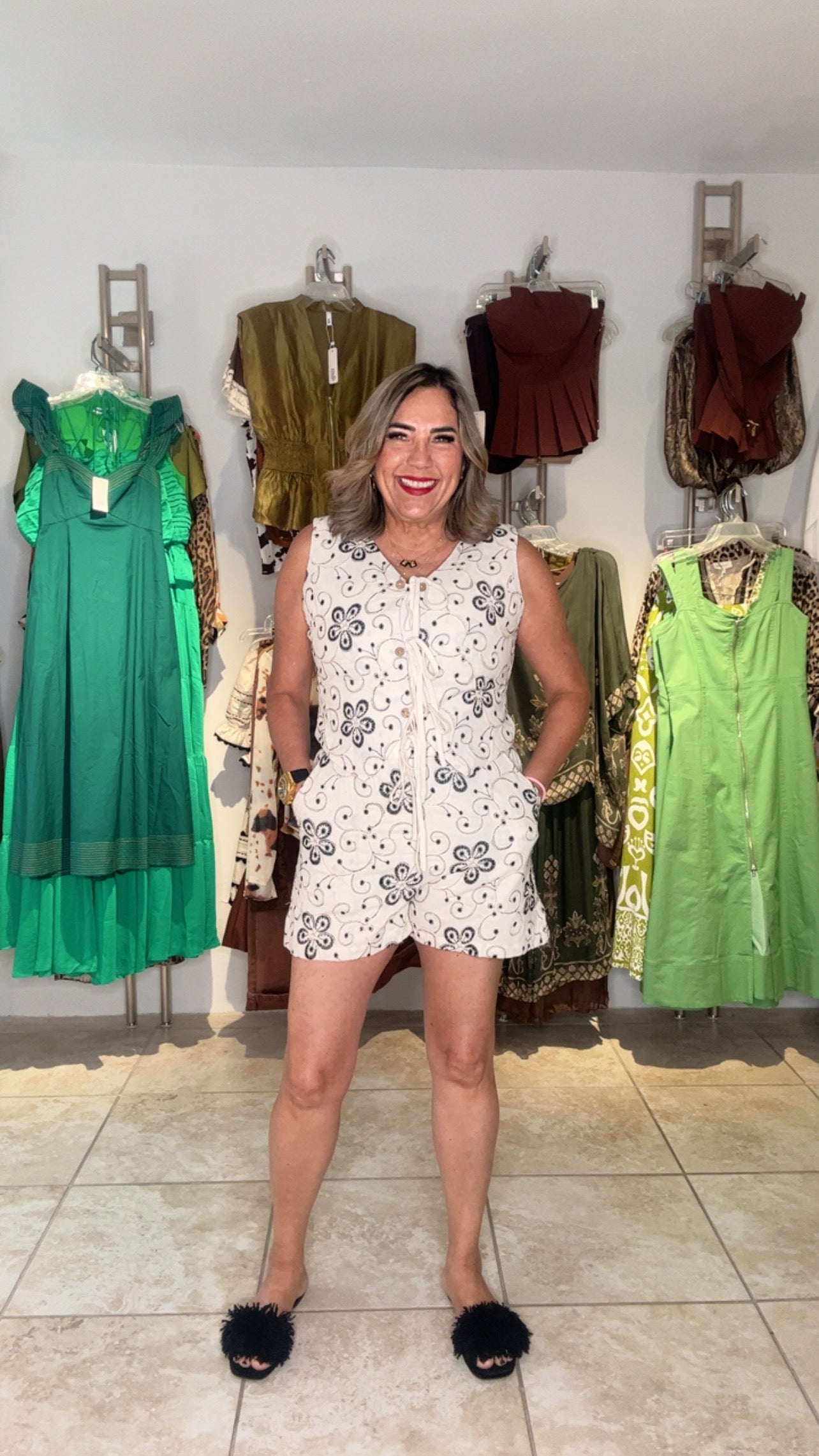 Black & Cream Embroidery Flower Set